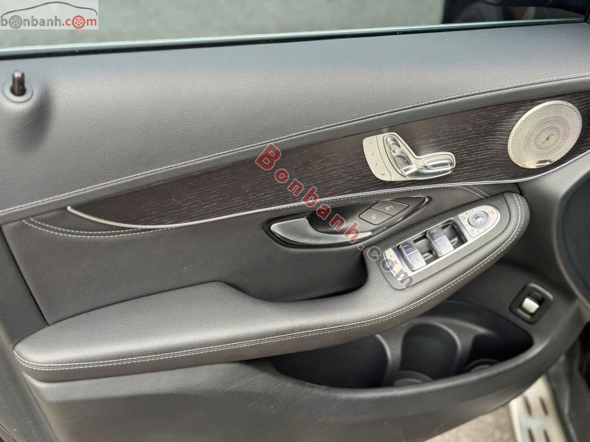 Bán ô tô Mercedes Benz GLC 300 4Matic - 2021 - xe cũ