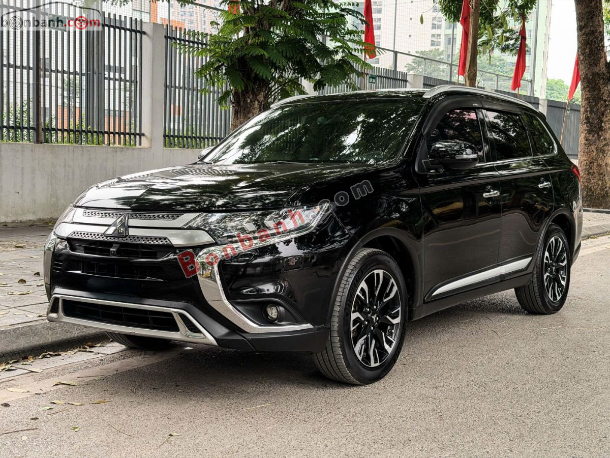 Bán ô tô Mitsubishi Outlander Premium 2.0 CVT - 2021 - xe cũ