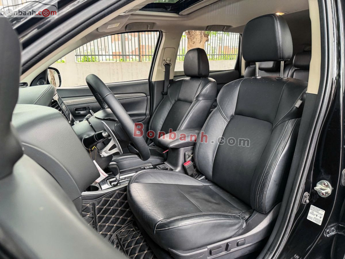 Bán ô tô Mitsubishi Outlander Premium 2.0 CVT - 2021 - xe cũ