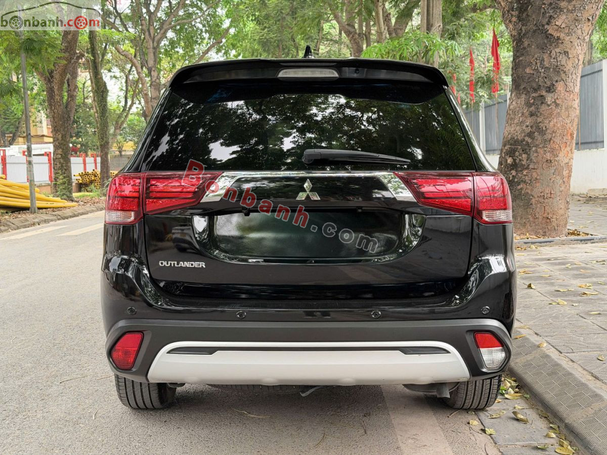 Bán ô tô Mitsubishi Outlander Premium 2.0 CVT - 2021 - xe cũ