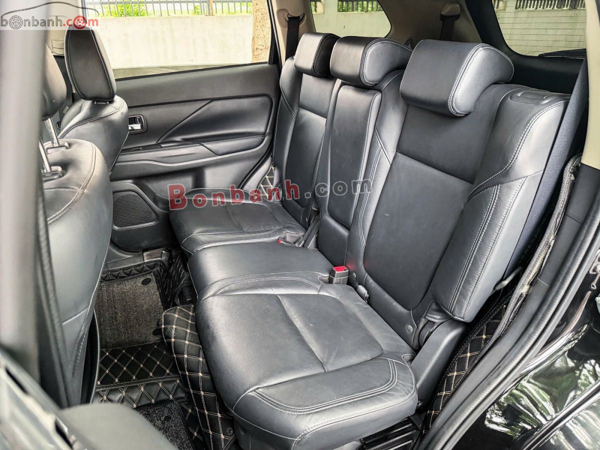 Bán ô tô Mitsubishi Outlander Premium 2.0 CVT - 2021 - xe cũ