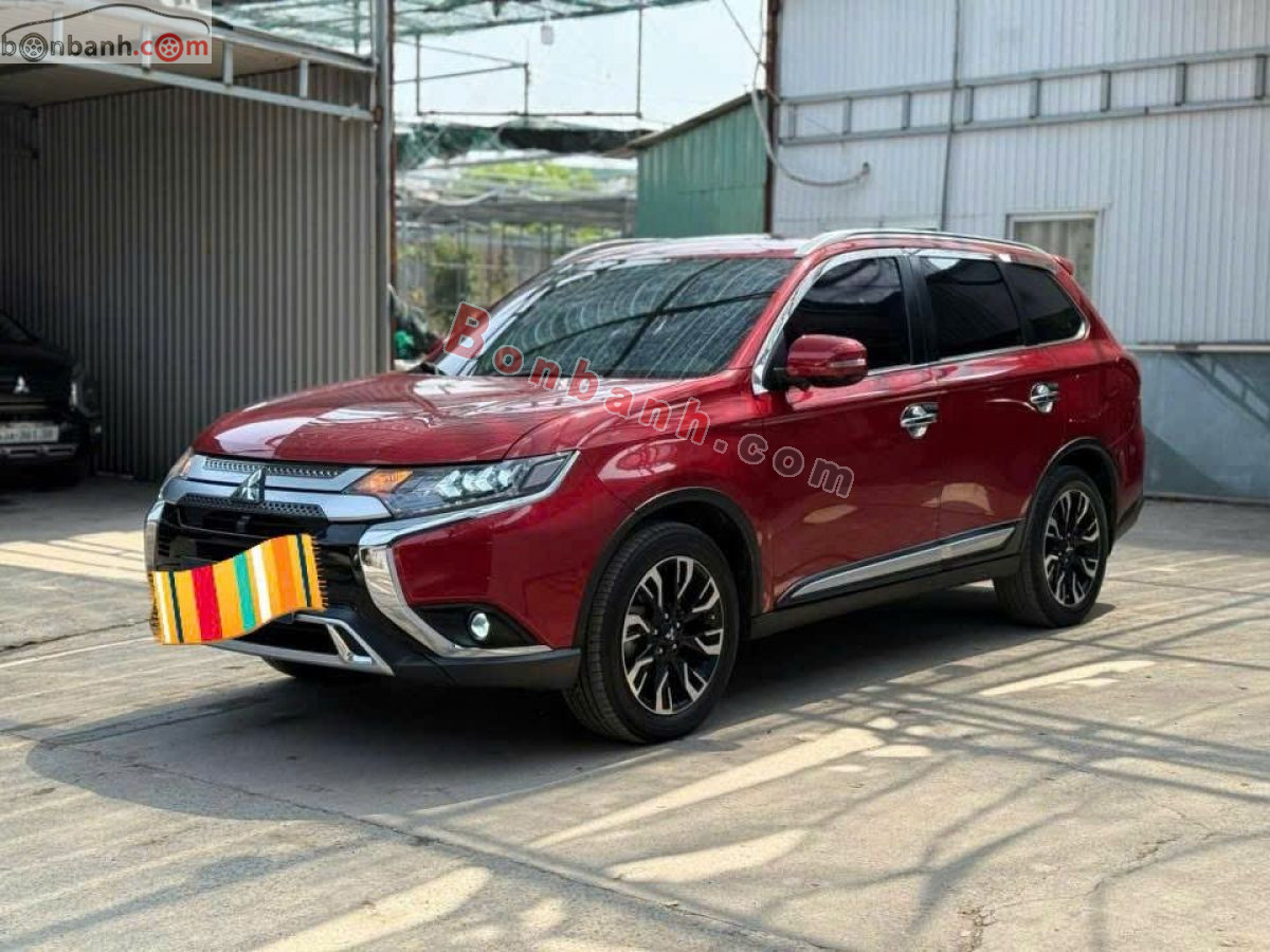 Bán ô tô Mitsubishi Outlander Premium 2.0 CVT - 2021 - xe cũ