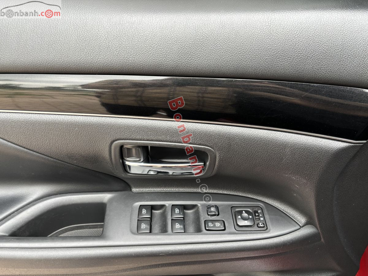 Bán ô tô Mitsubishi Outlander 2.0 CVT - 2022 - xe cũ