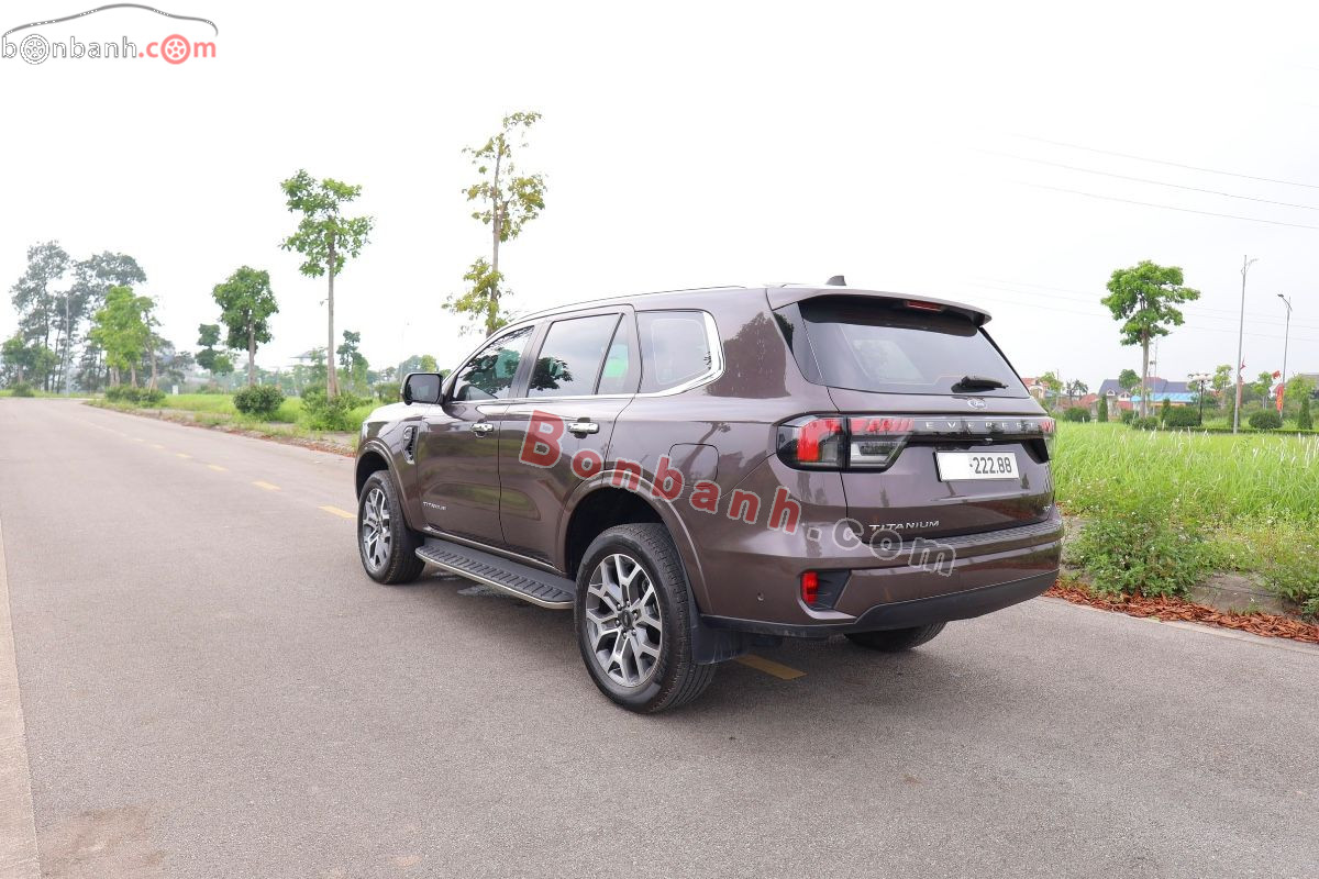 Bán ô tô Ford Everest Titanium Plus 2.0L 4x4 AT - 2022 - xe cũ