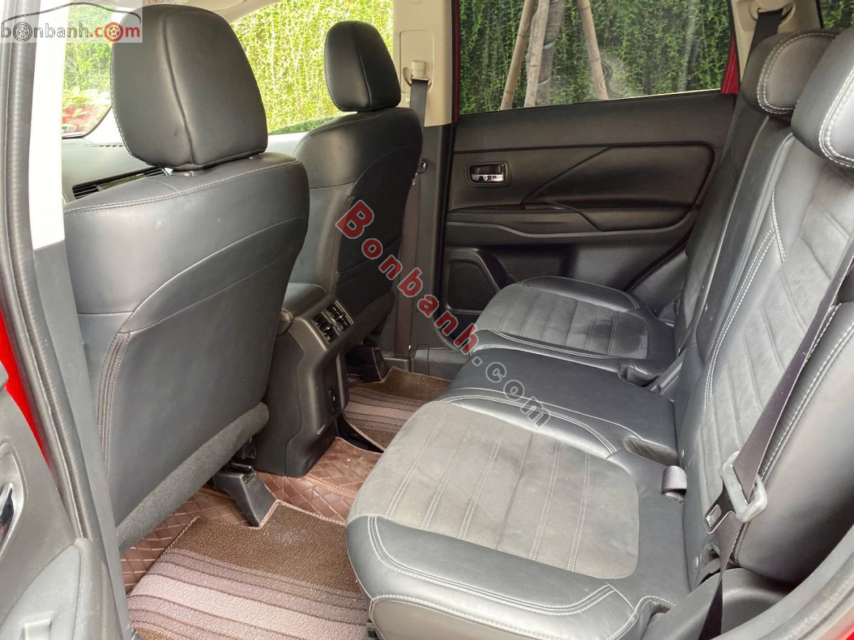 Bán ô tô Mitsubishi Outlander 2.0 CVT - 2022 - xe cũ