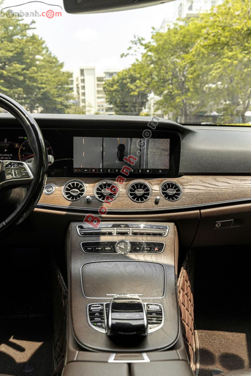 Bán ô tô Mercedes Benz E class E200 - 2018 - xe cũ