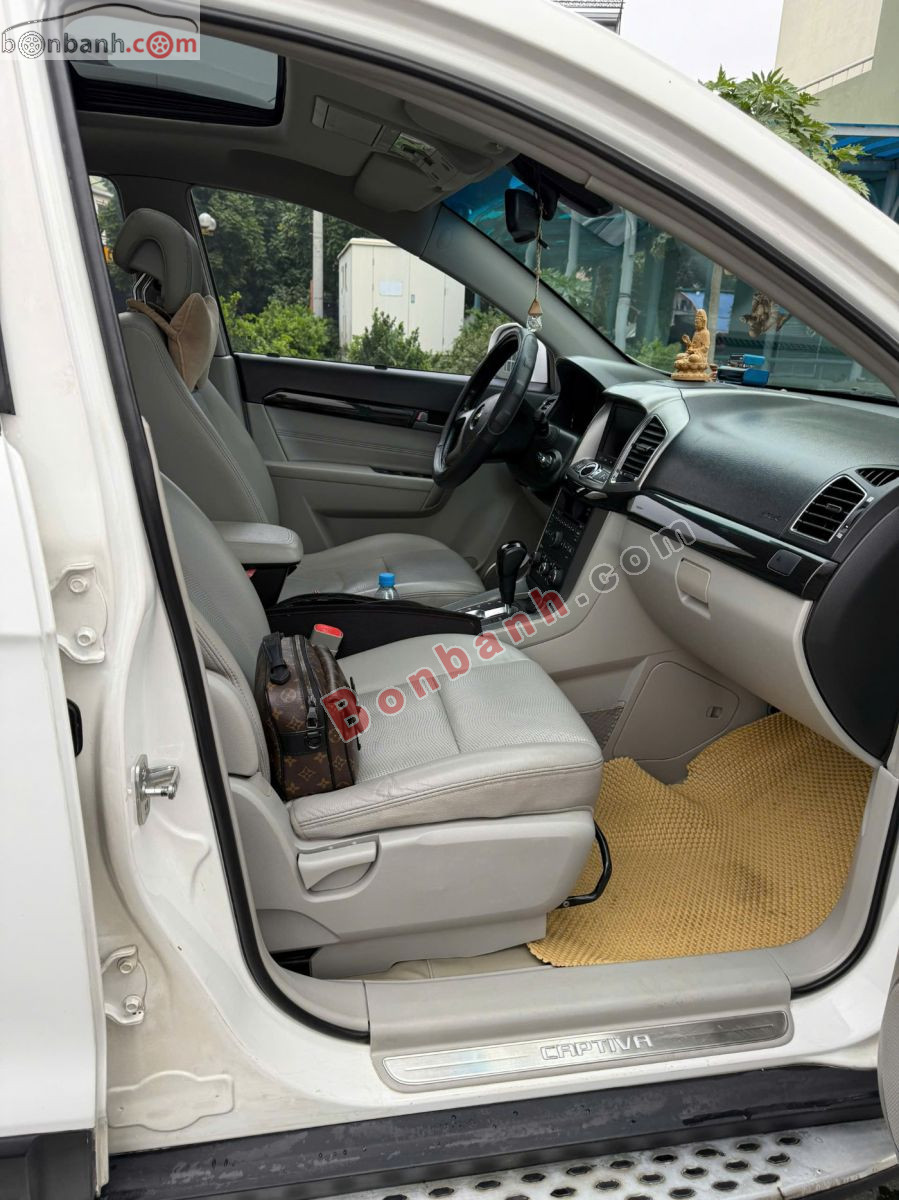 Bán ô tô Chevrolet Captiva LTZ 2.4 AT - 2015 - xe cũ