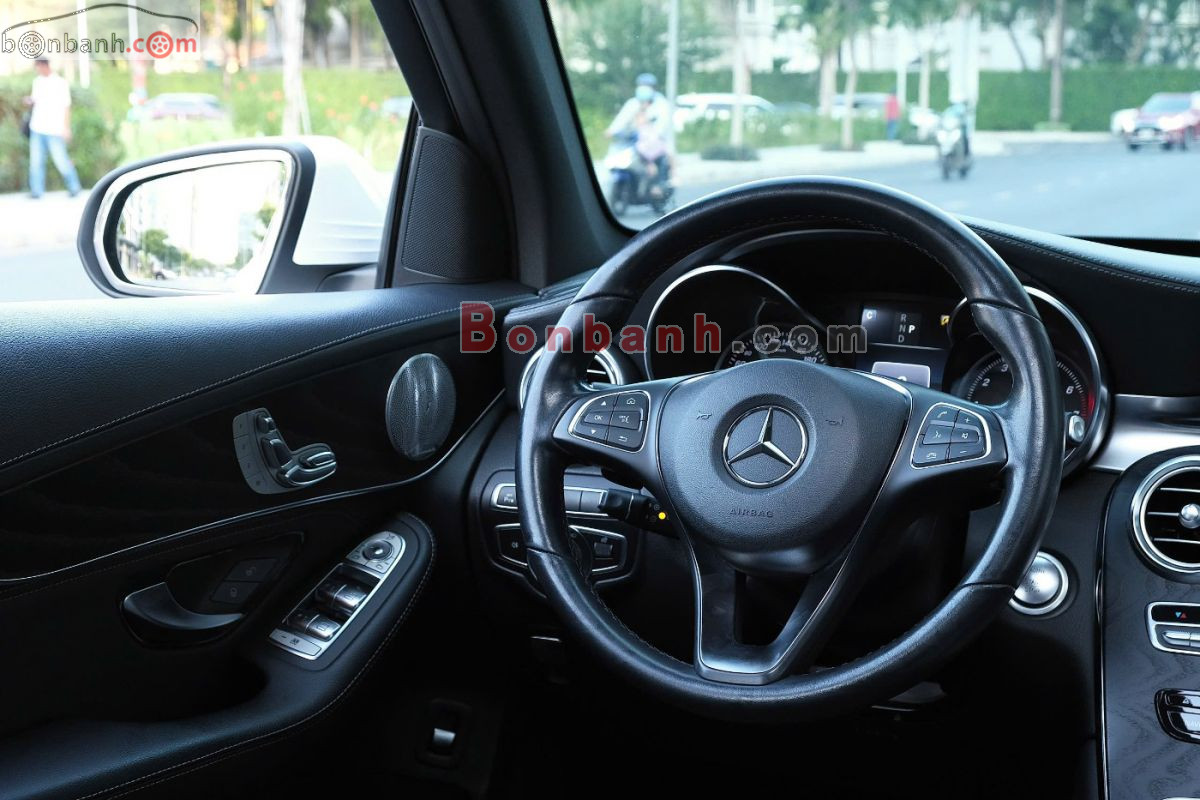 Bán ô tô Mercedes Benz GLC 300 4Matic - 2018 - xe cũ