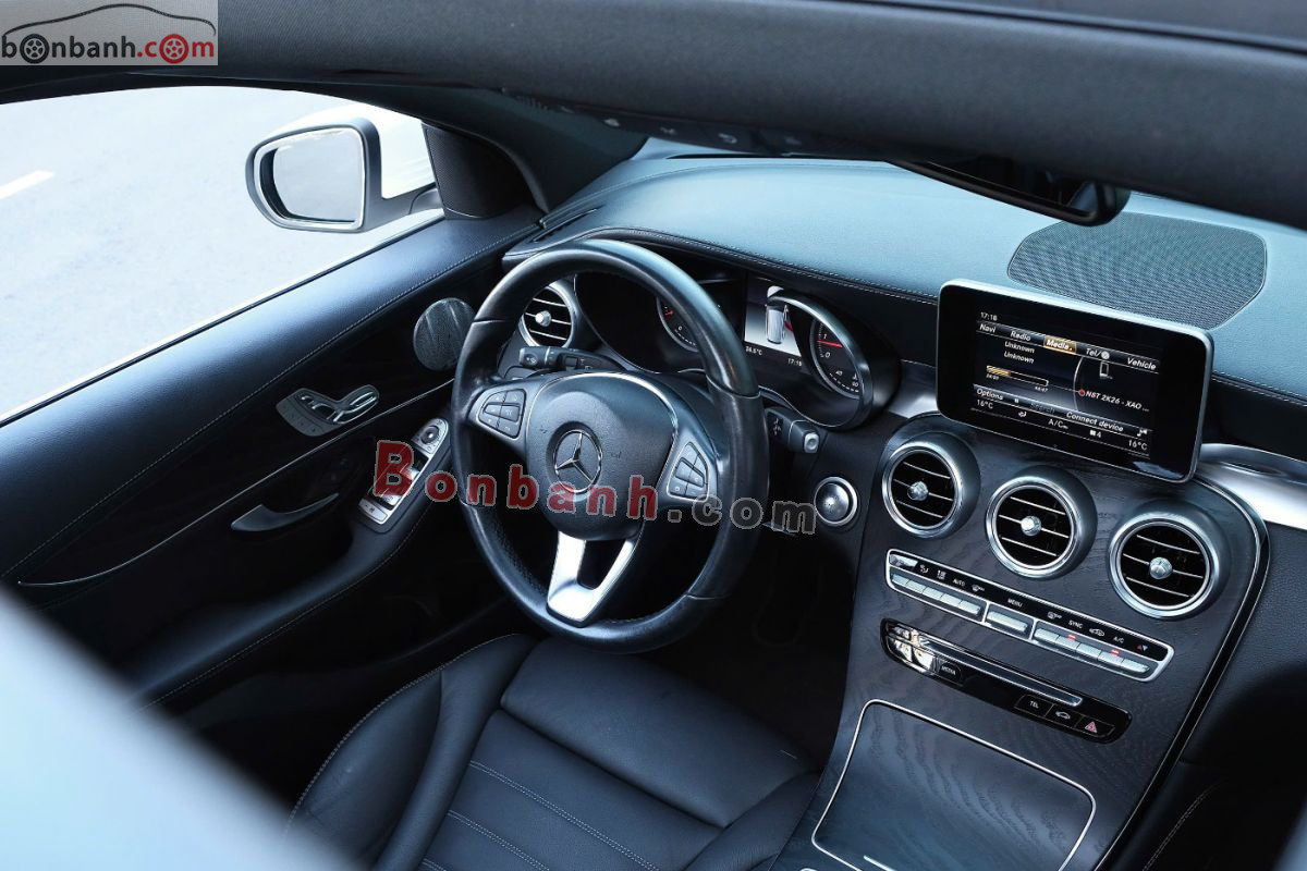 Bán ô tô Mercedes Benz GLC 300 4Matic - 2018 - xe cũ