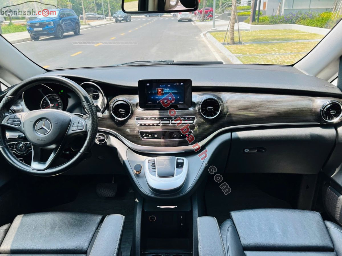 Bán ô tô Mercedes Benz V class V250 Luxury - 2022 - xe cũ