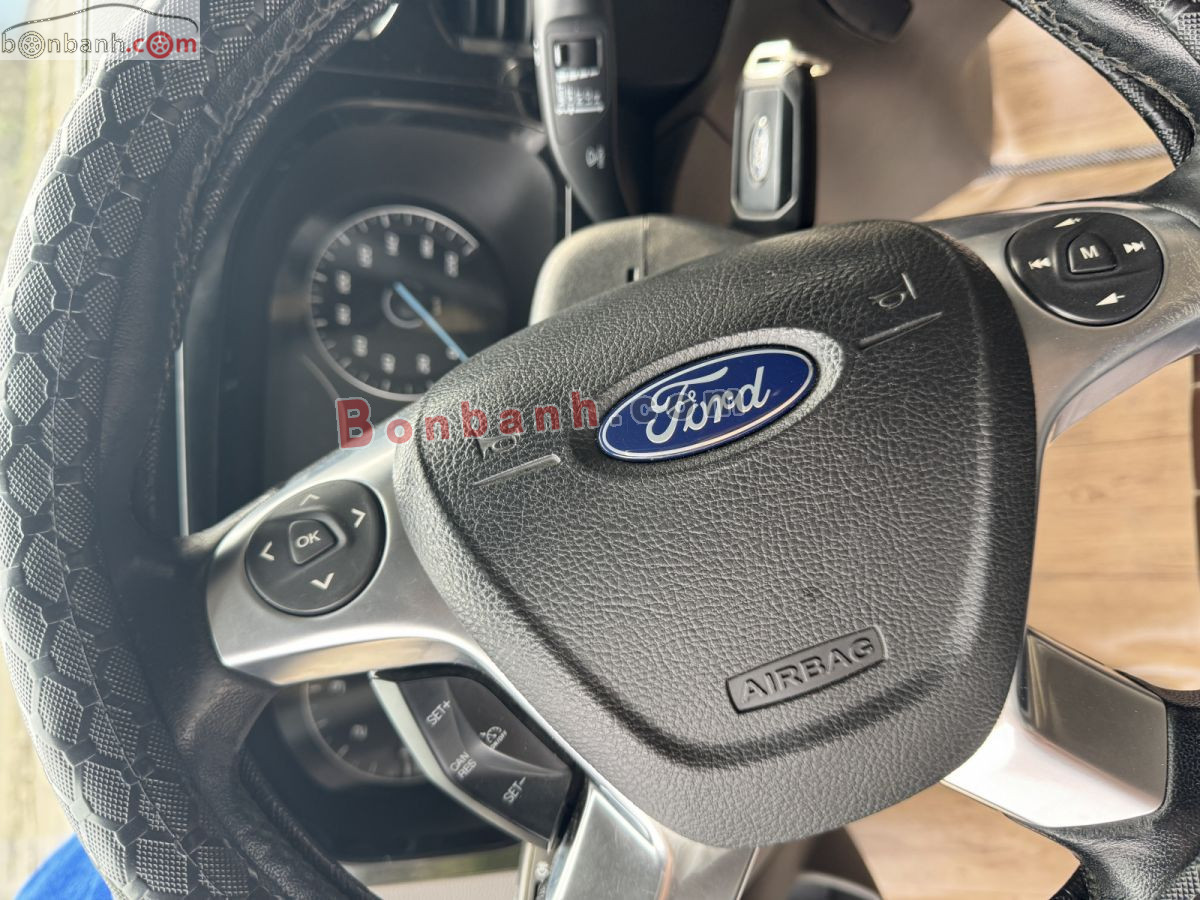 Bán ô tô Ford Transit Tiêu chuẩn - 2022 - xe cũ