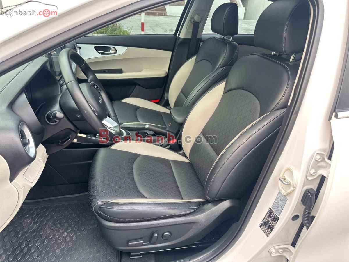 Bán ô tô Kia K3 Luxury 1.6 AT - 2024 - xe cũ