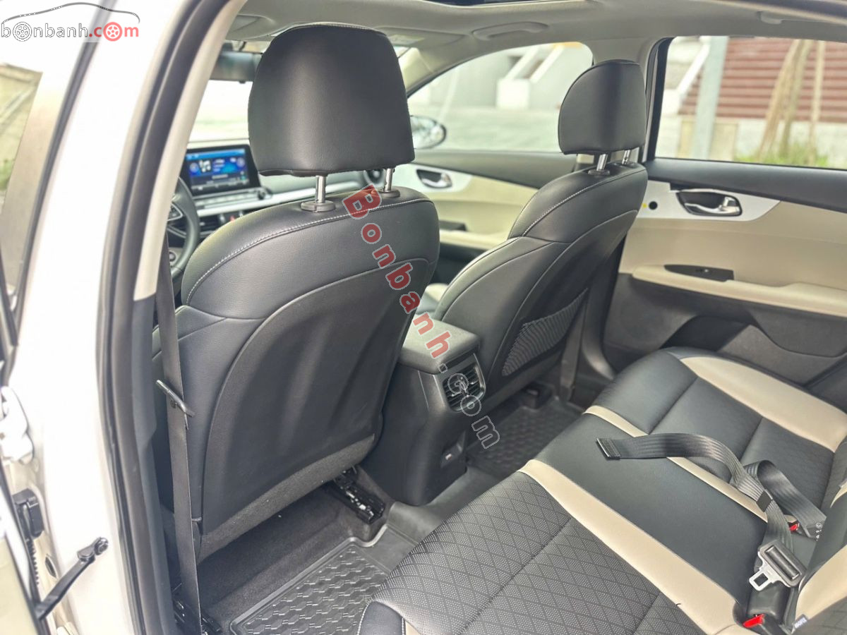 Bán ô tô Kia K3 Luxury 1.6 AT - 2024 - xe cũ