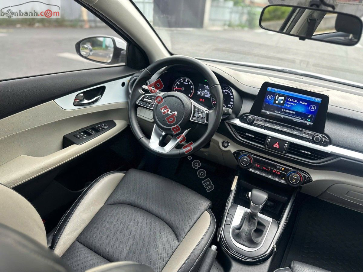 Bán ô tô Kia K3 Luxury 1.6 AT - 2024 - xe cũ