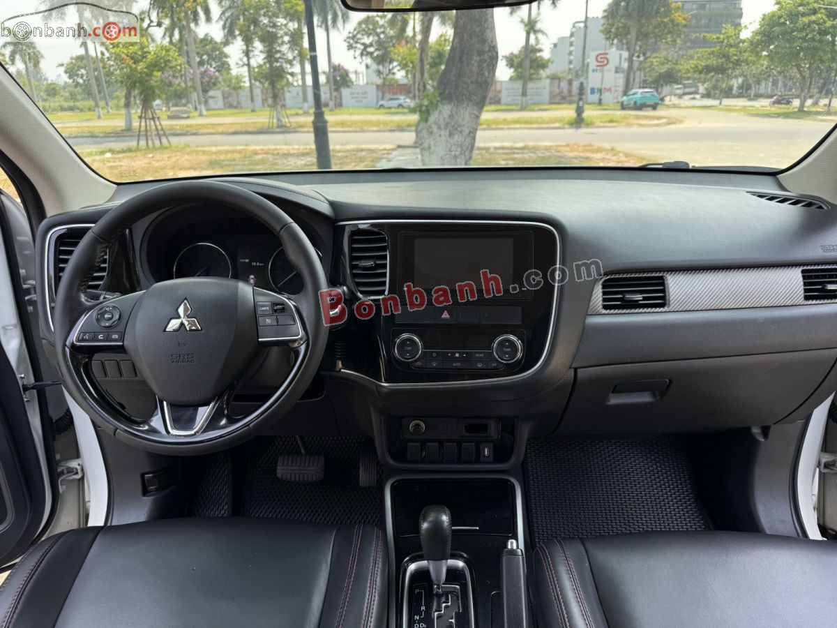 Bán ô tô Mitsubishi Outlander 2.0 CVT - 2019 - xe cũ
