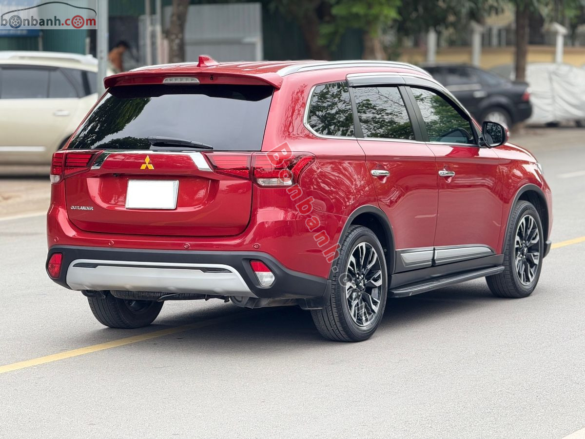 Bán ô tô Mitsubishi Outlander Premium 2.4 CVT - 2021 - xe cũ