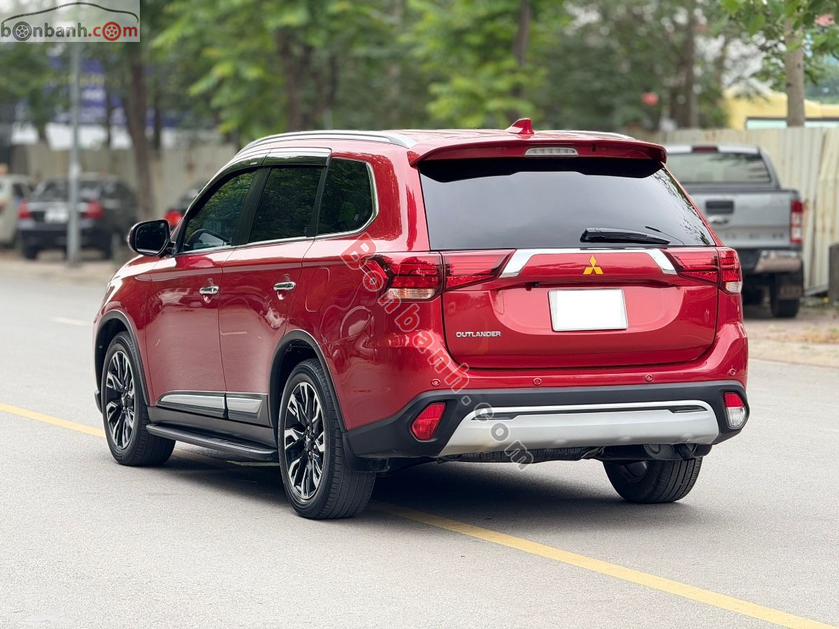 Bán ô tô Mitsubishi Outlander Premium 2.4 CVT - 2021 - xe cũ