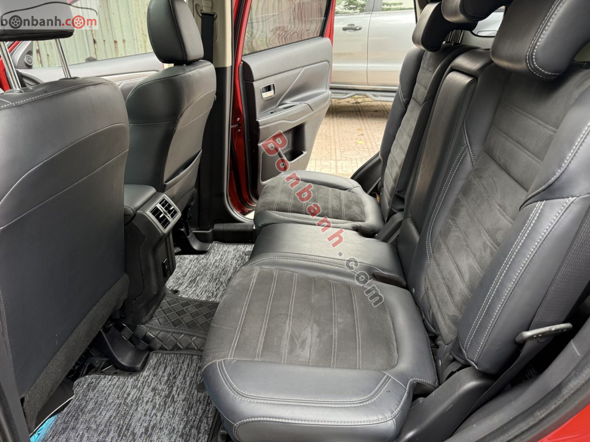 Bán ô tô Mitsubishi Outlander Premium 2.4 CVT - 2021 - xe cũ