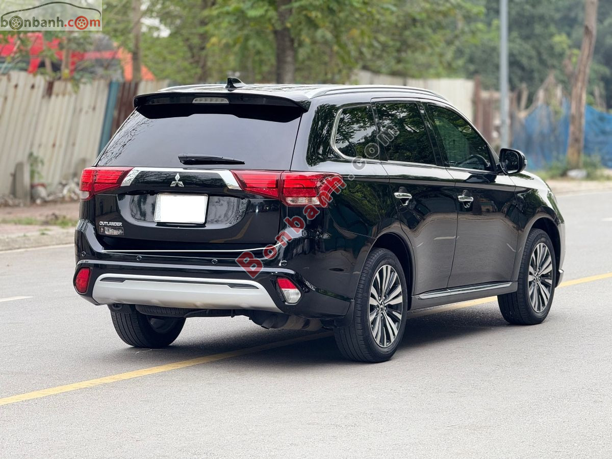 Bán ô tô Mitsubishi Outlander 2.0 CVT - 2022 - xe cũ