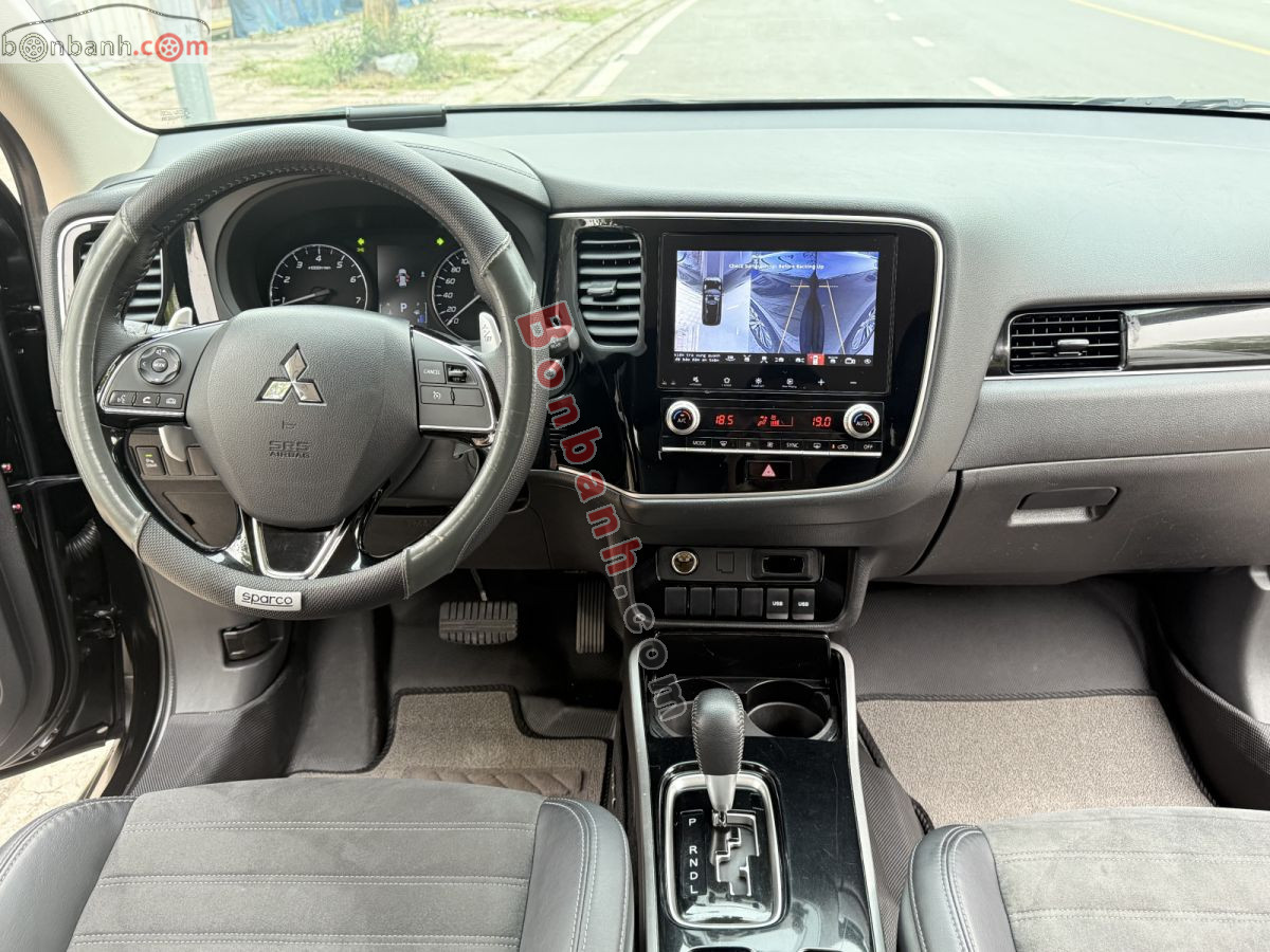Bán ô tô Mitsubishi Outlander 2.0 CVT - 2022 - xe cũ