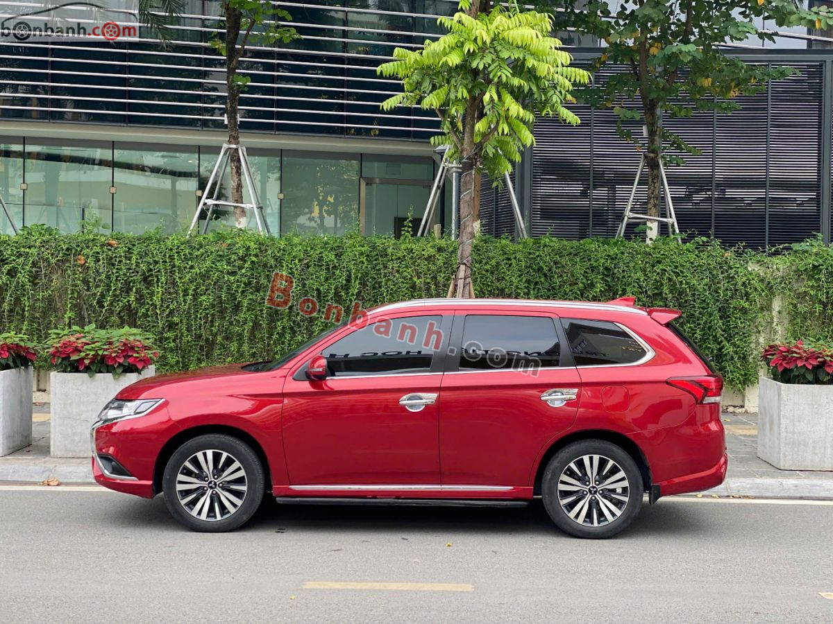 Bán ô tô Mitsubishi Outlander 2.0 CVT - 2022 - xe cũ