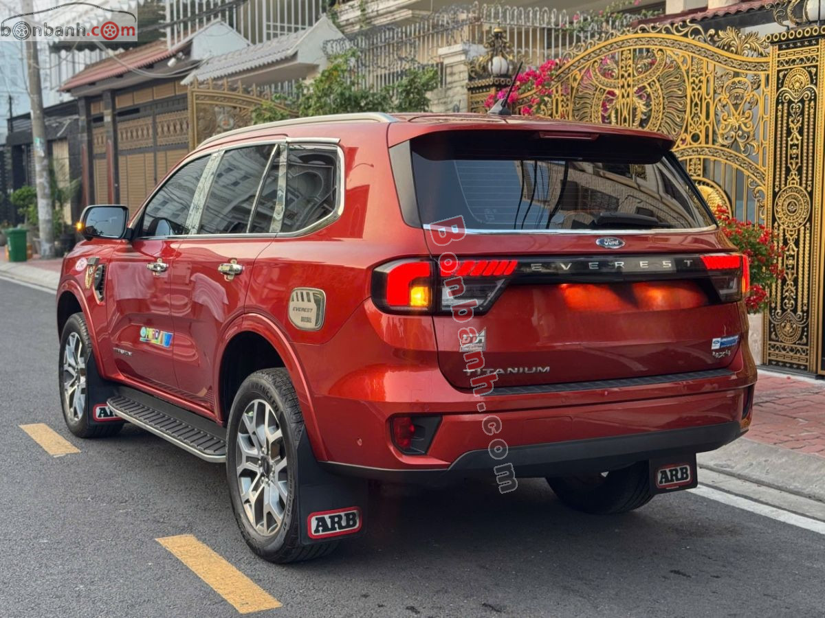 Bán ô tô Ford Everest Titanium Plus 2.0L 4x4 AT - 2022 - xe cũ