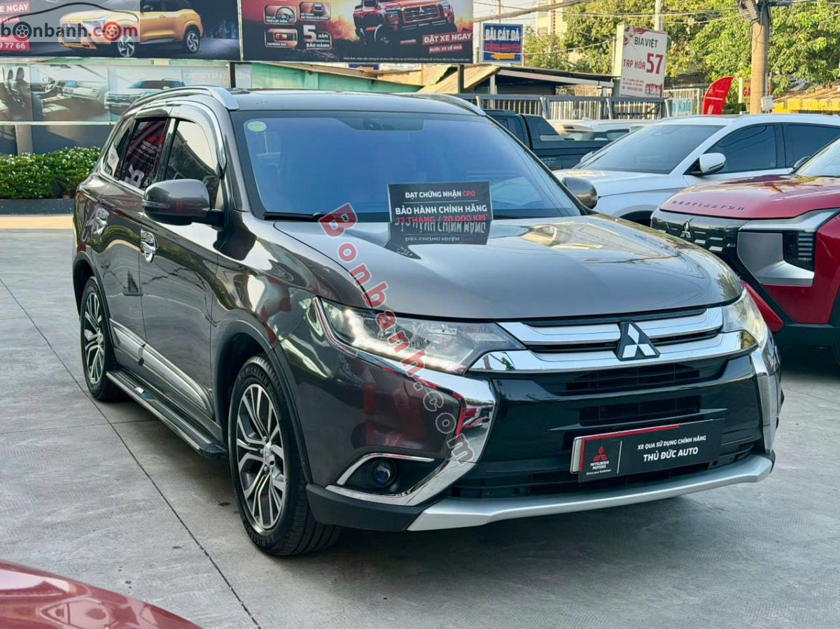 Bán ô tô Mitsubishi Outlander 2.0 CVT Premium - 2018 - xe cũ