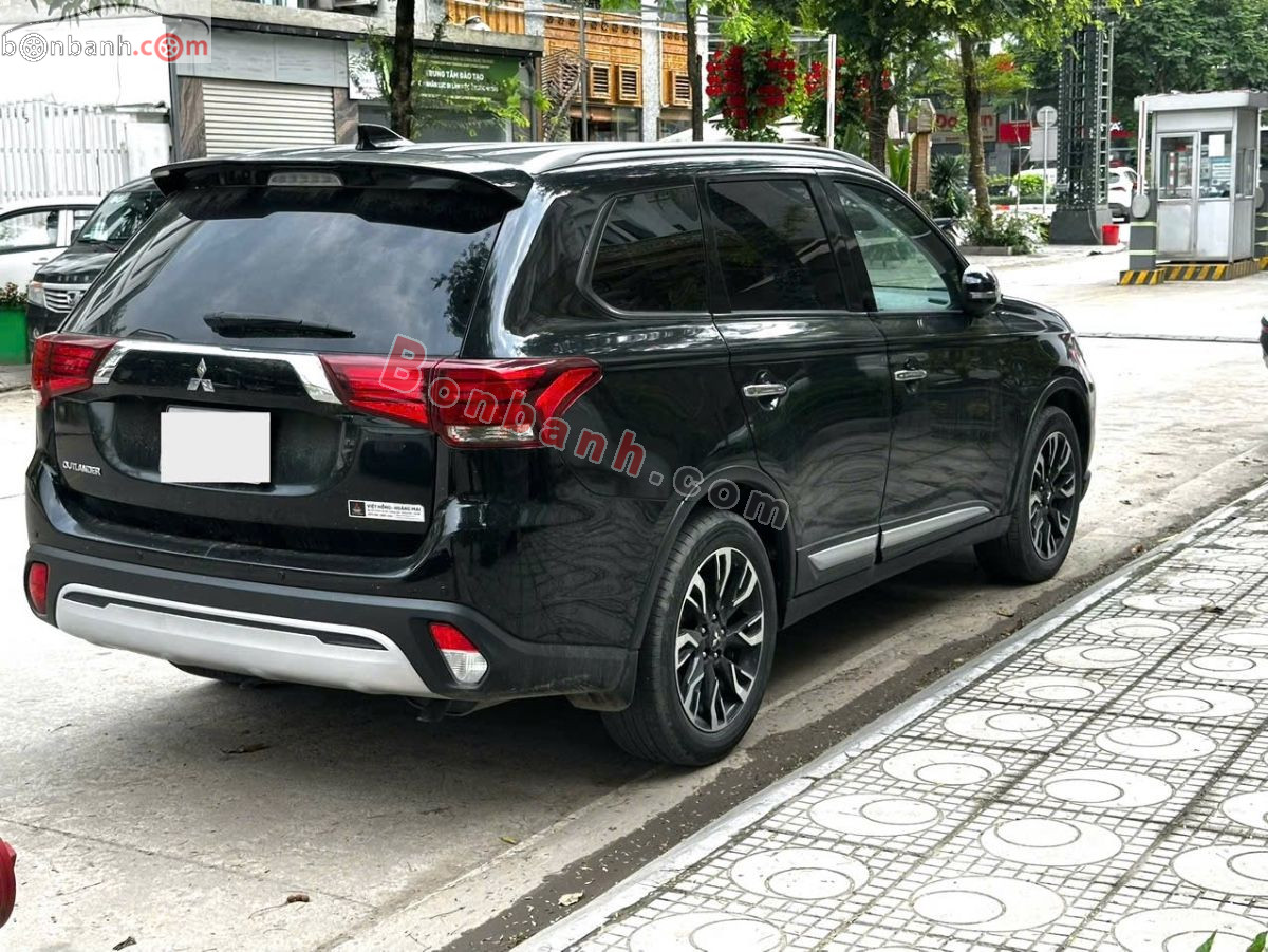 Bán ô tô Mitsubishi Outlander 2.0 CVT - 2021 - xe cũ