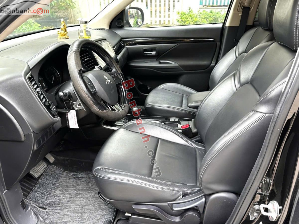 Bán ô tô Mitsubishi Outlander 2.0 CVT - 2021 - xe cũ