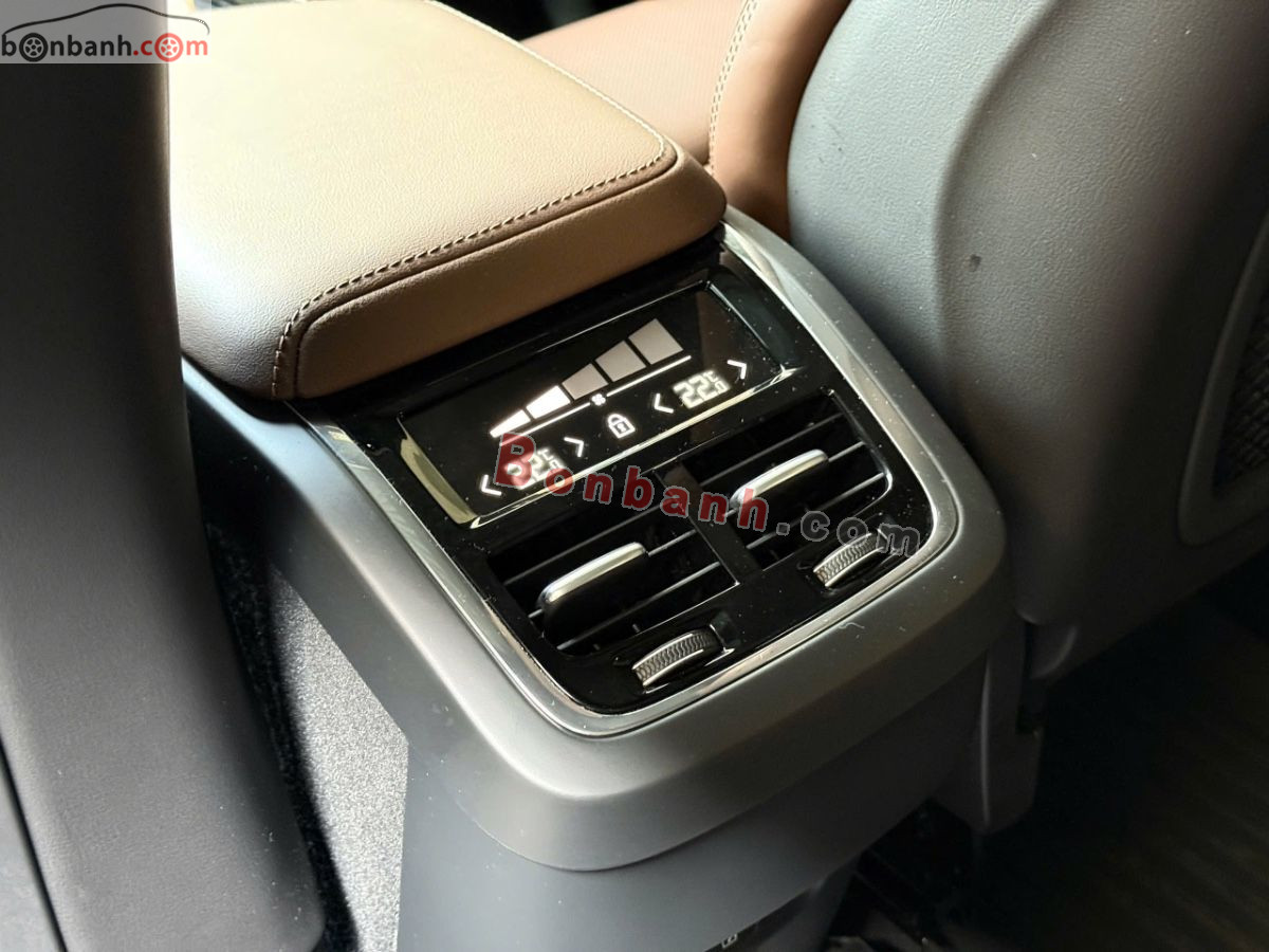 Bán ô tô Volvo XC60 Ultimate Bright B6 AWD - 2024 - xe cũ