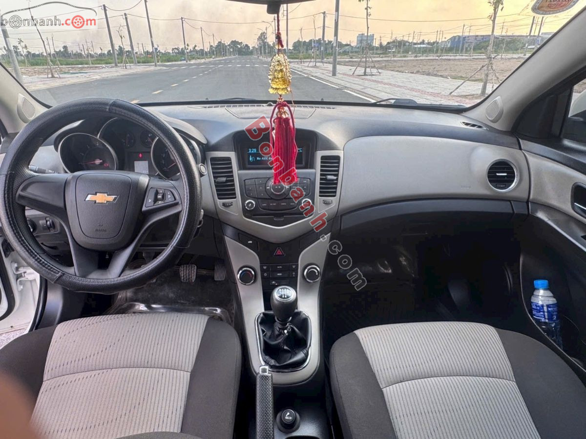 Bán ô tô Chevrolet Cruze LT 1.6 MT - 2016 - xe cũ