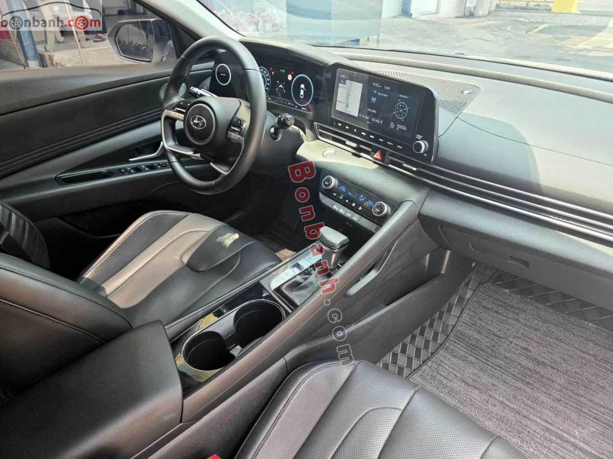 Bán ô tô Hyundai Elantra 1.6 AT Đặc biệt - 2024 - xe cũ