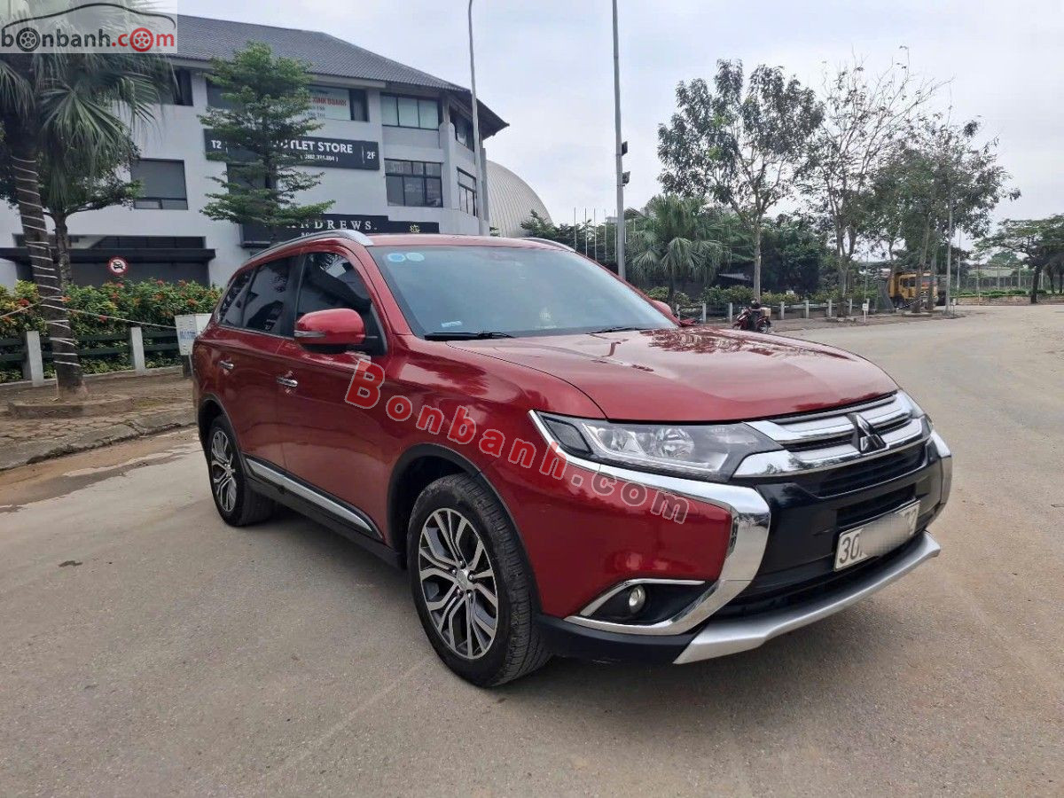 Bán ô tô Mitsubishi Outlander 2.0 CVT Premium - 2018 - xe cũ