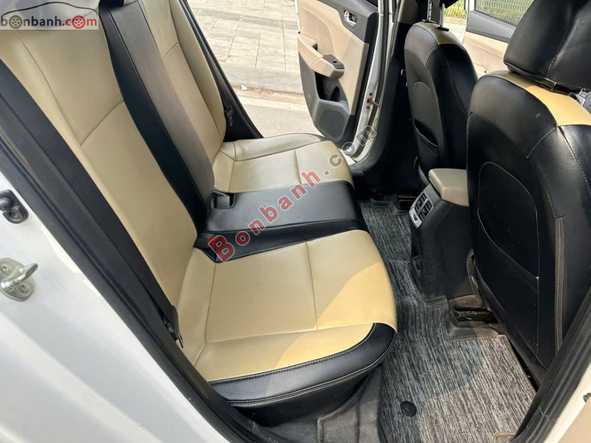 Bán ô tô Hyundai Accent 1.4 MT Tiêu Chuẩn - 2022 - xe cũ