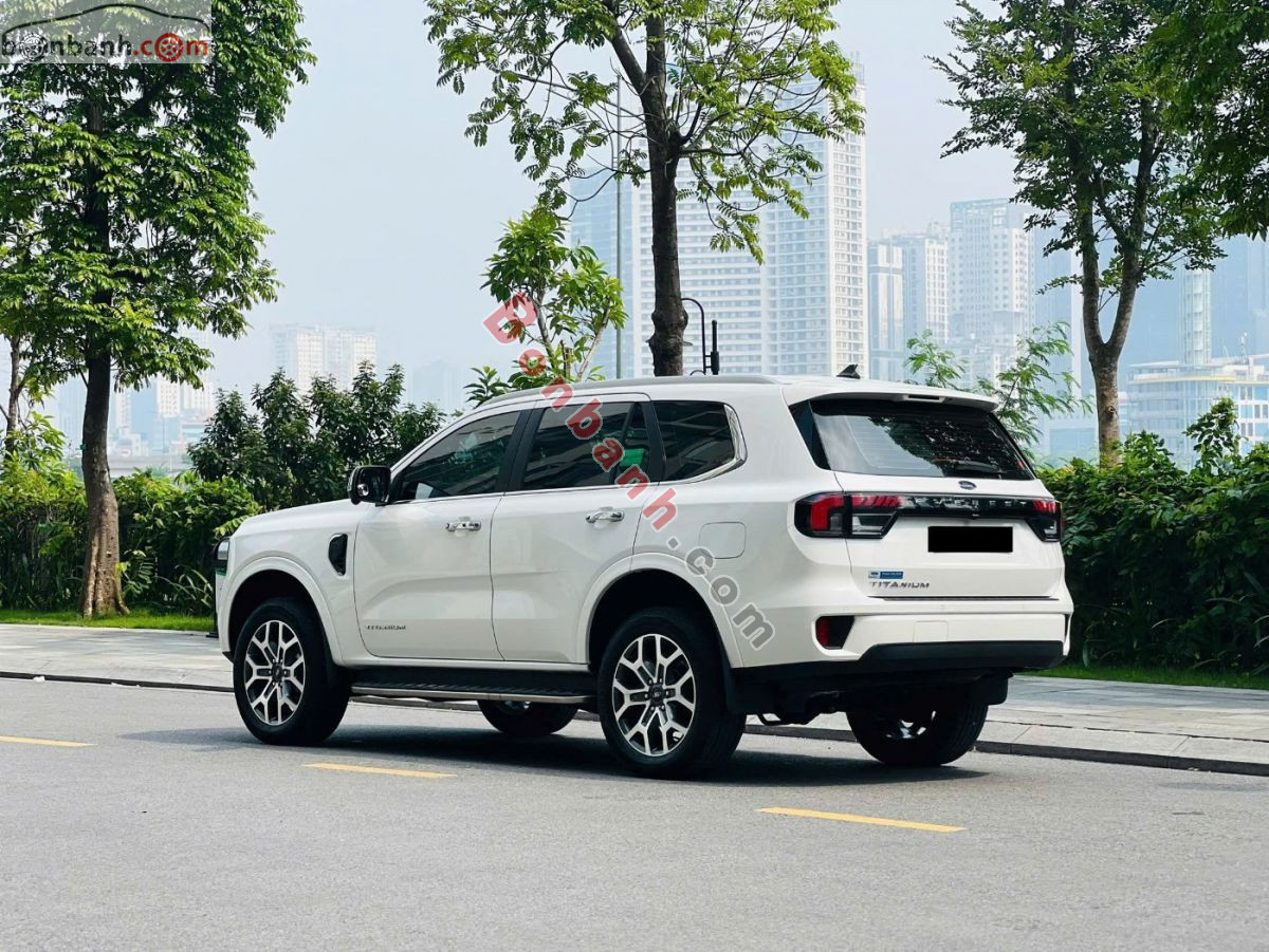 Bán ô tô Ford Everest Titanium 2.0L 4x2 AT - 2022 - xe cũ