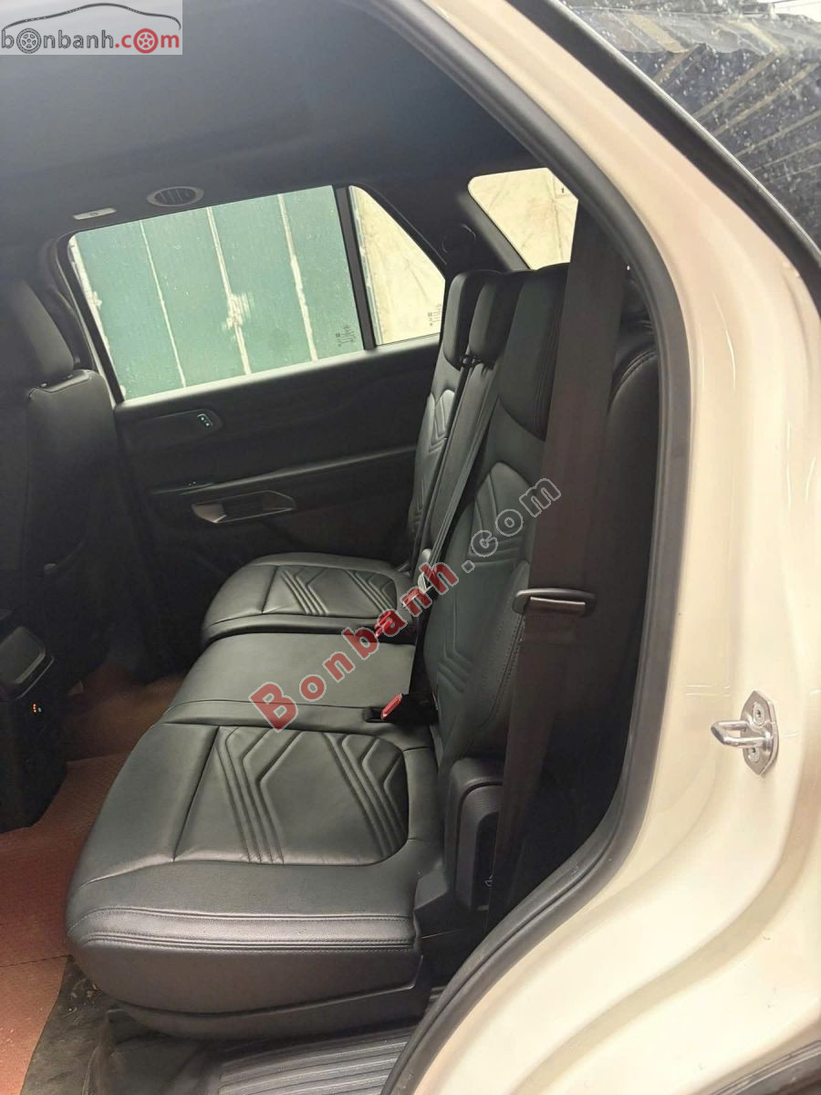 Bán ô tô Ford Everest Titanium 2.0L 4x2 AT - 2022 - xe cũ