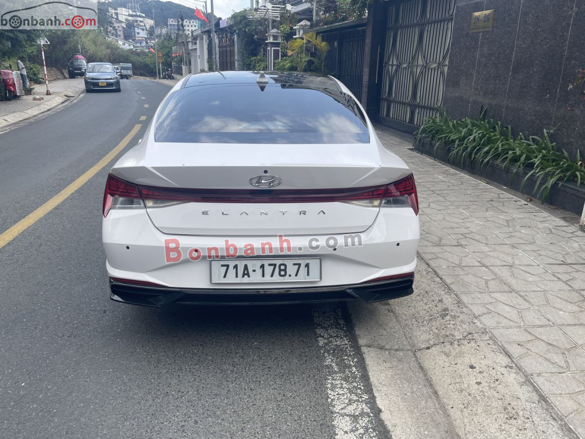 Bán ô tô Hyundai Elantra 1.6 AT Đặc biệt - 2024 - xe cũ