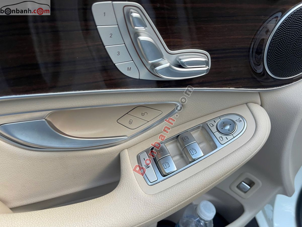 Bán ô tô Mercedes Benz GLC 200 - 2022 - xe cũ