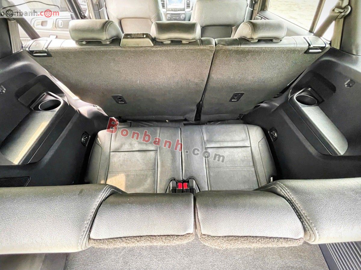 Bán ô tô Ford Everest Titanium 2.0L 4x2 AT - 2019 - xe cũ