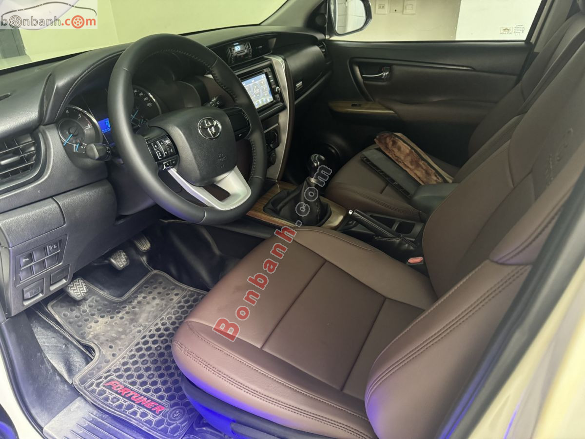Bán ô tô Toyota Fortuner 2.4G 4x2 MT - 2017 - xe cũ