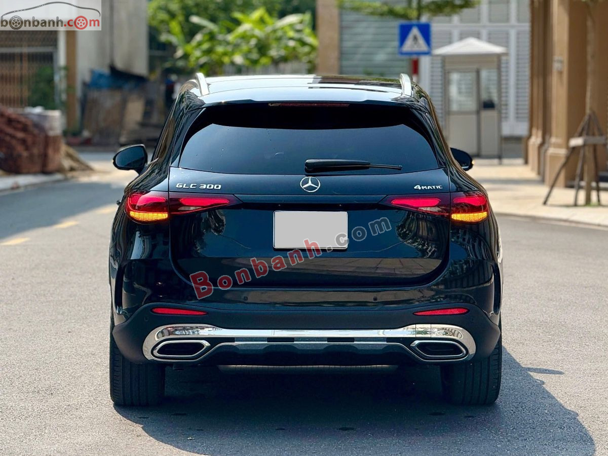 Bán ô tô Mercedes Benz GLC 300 4Matic - 2023 - xe cũ