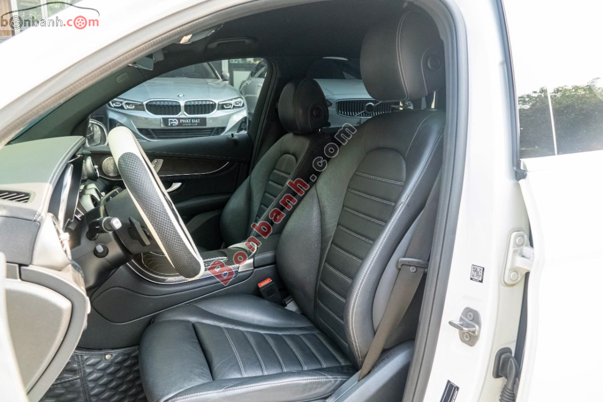 Bán ô tô Mercedes Benz GLC 200 4Matic - 2021 - xe cũ