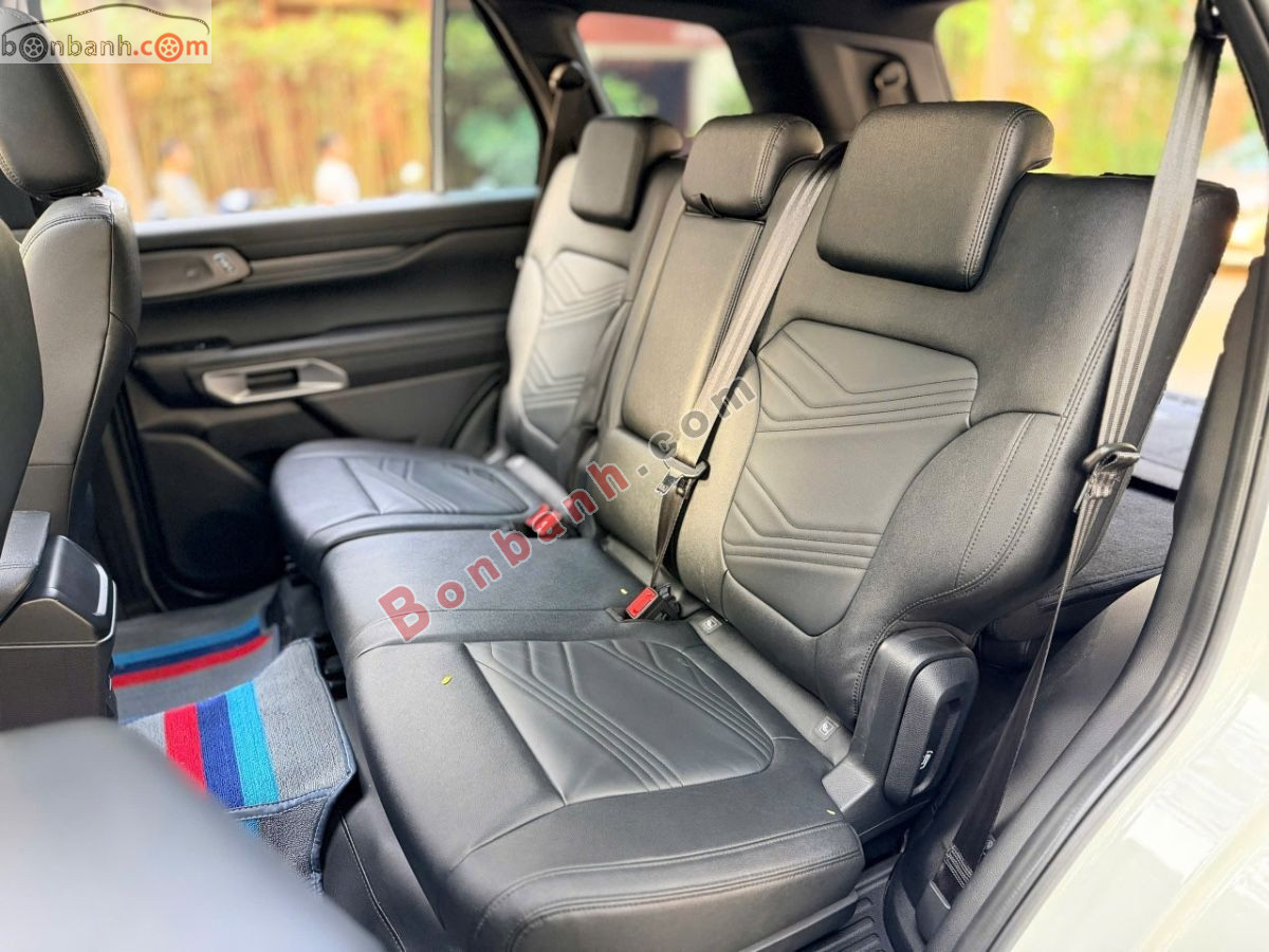 Bán ô tô Ford Everest Titanium Plus 2.0L 4x4 AT - 2025 - xe cũ