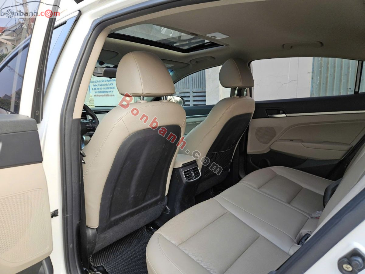 Bán ô tô Hyundai Elantra 2.0 AT - 2021 - xe cũ