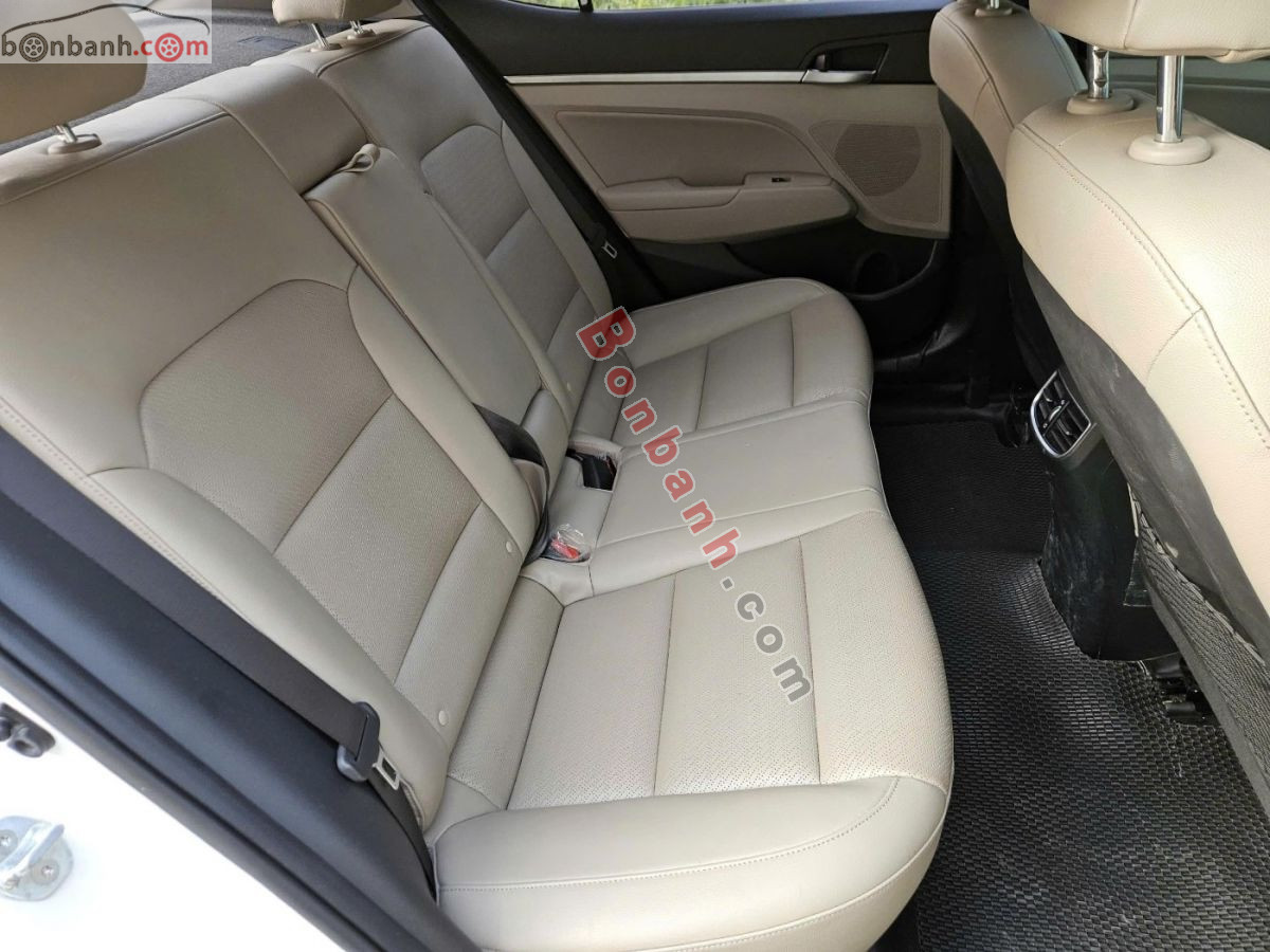 Bán ô tô Hyundai Elantra 2.0 AT - 2021 - xe cũ