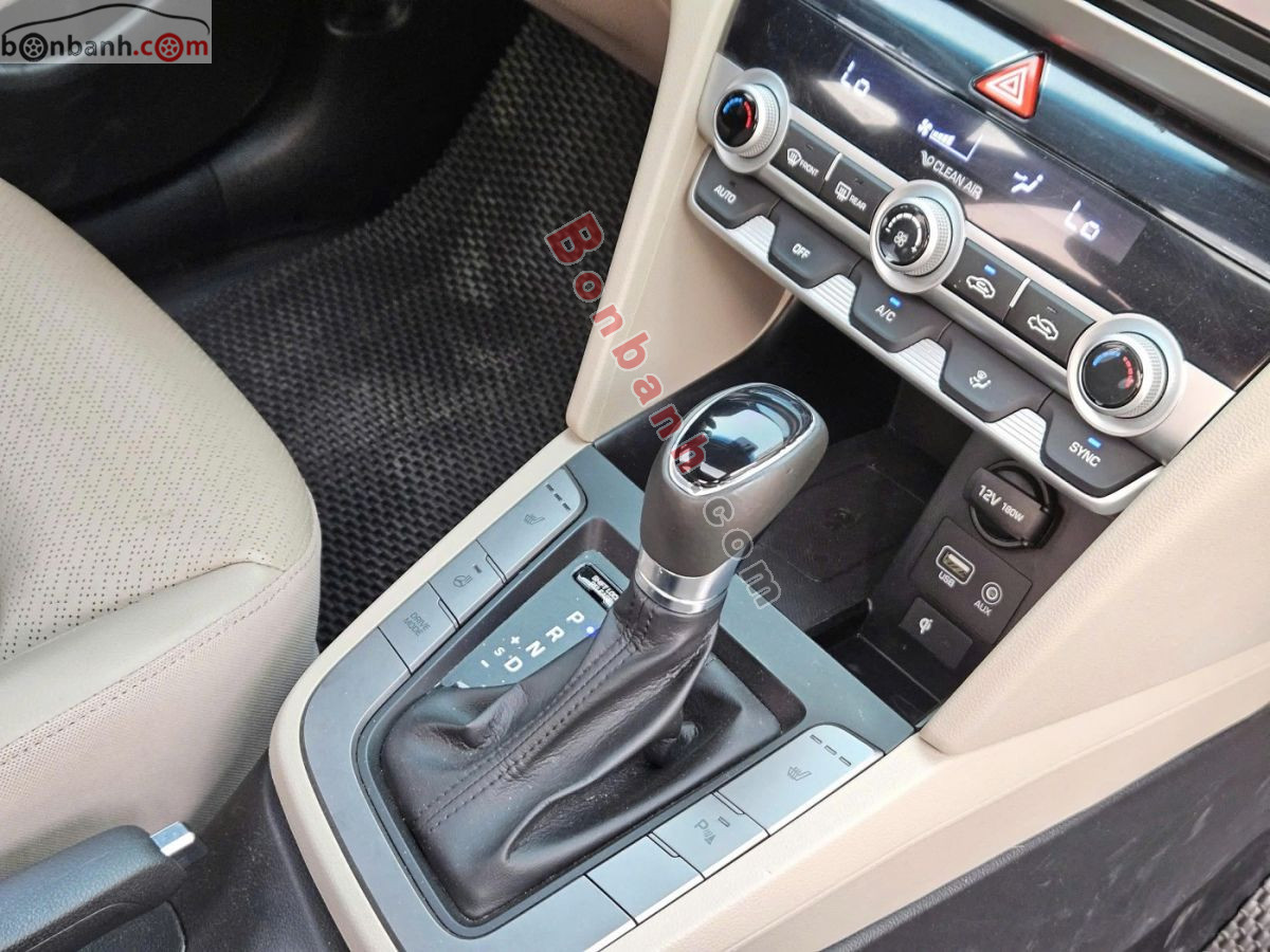 Bán ô tô Hyundai Elantra 2.0 AT - 2021 - xe cũ