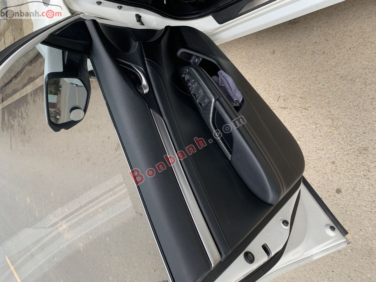 Bán ô tô Honda Civic 1.8 E - 2018 - xe cũ