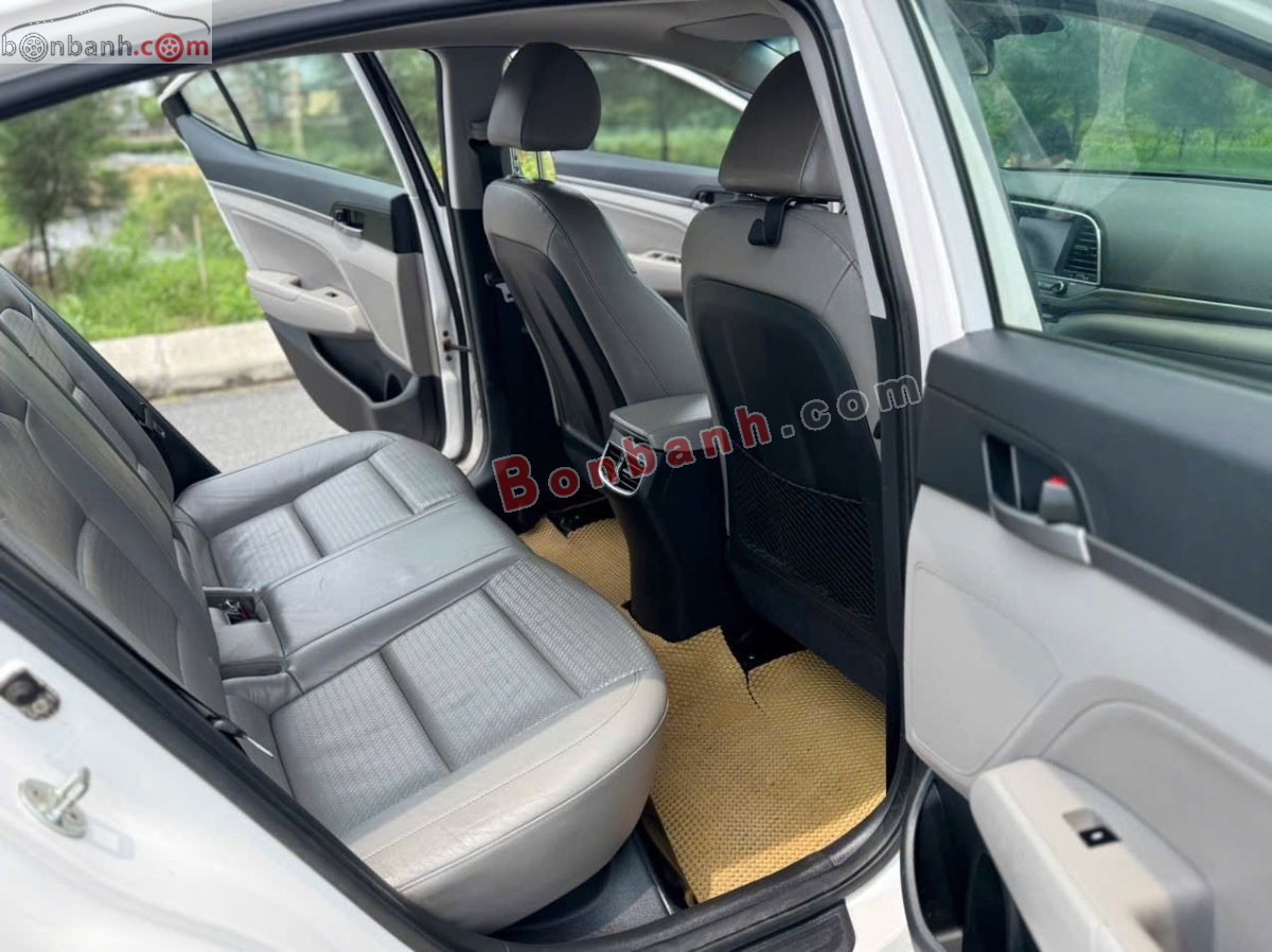 Bán ô tô Hyundai Elantra 1.6 AT - 2016 - xe cũ