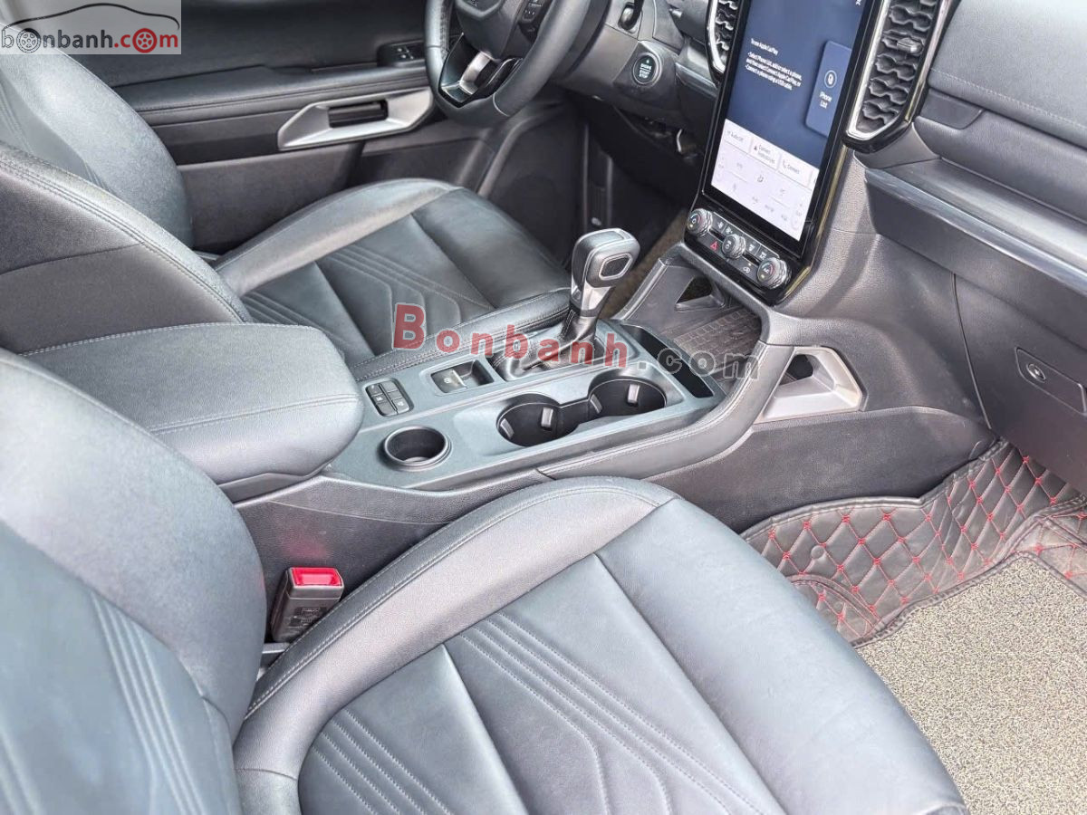 Bán ô tô Ford Everest Titanium 2.0L 4x2 AT - 2022 - xe cũ