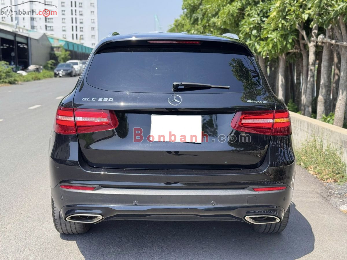 Bán ô tô Mercedes Benz GLC 250 4Matic - 2017 - xe cũ